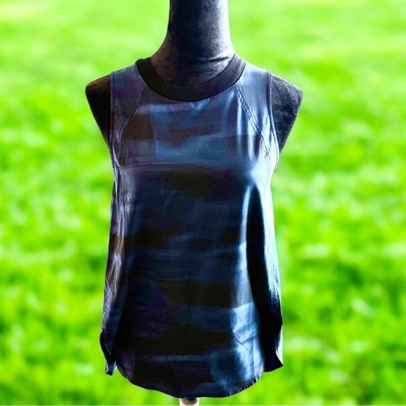 Athleta top size xs - Picture 1 of 3